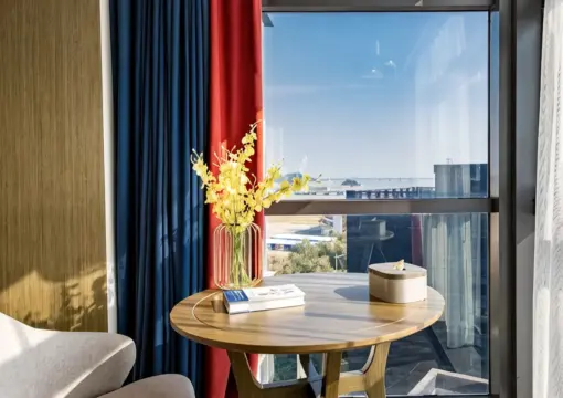 Premier Zimmer – Meerblick (2 Betten)